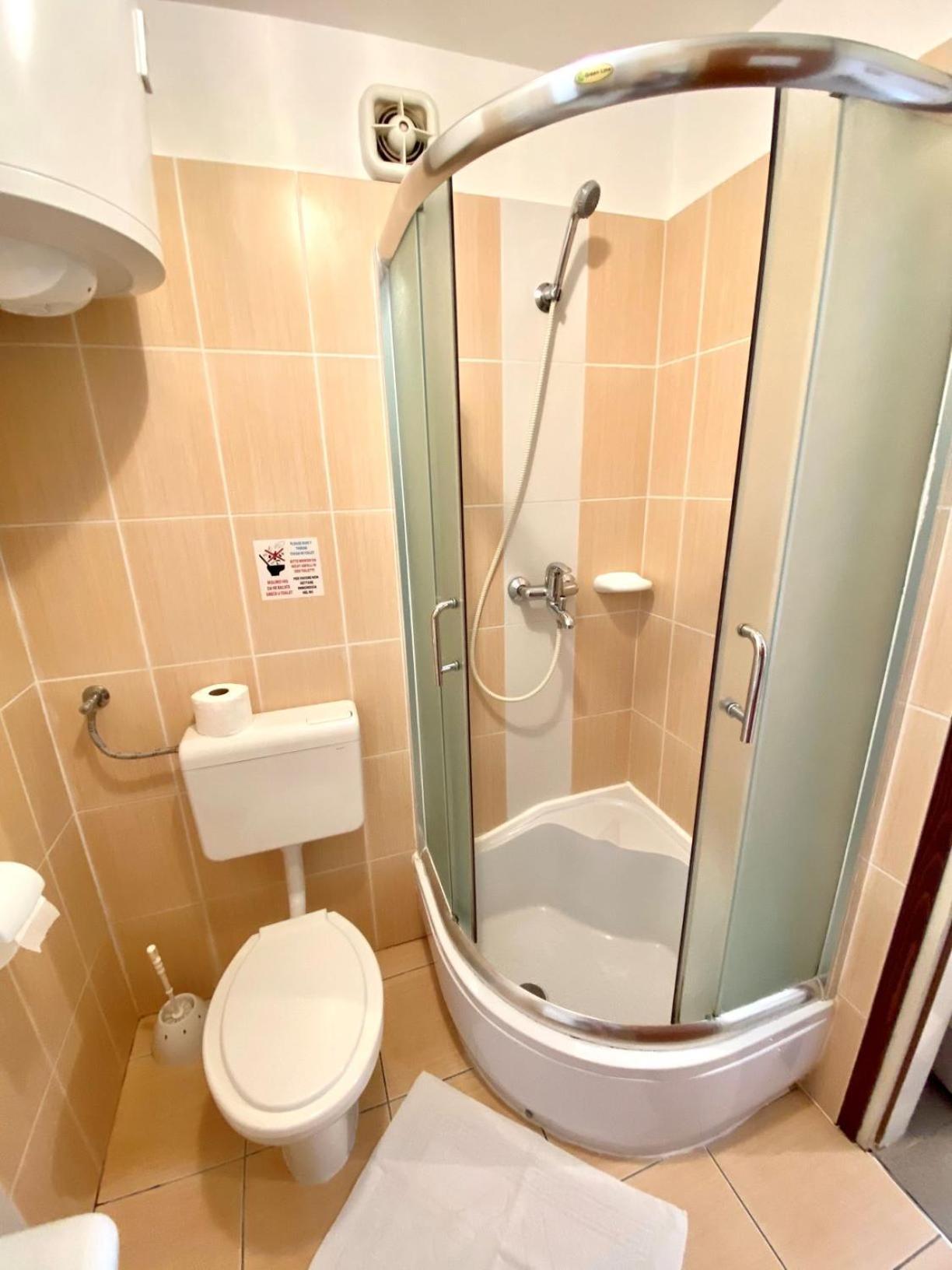 Apartmani Mavrinac Nerezine Zimmer foto
